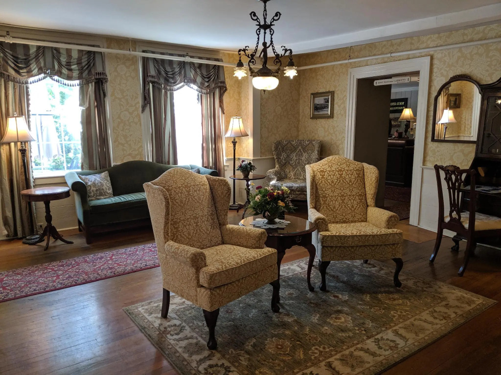 Concords Colonial Inn