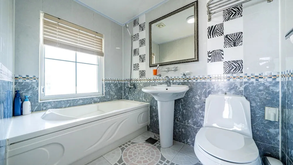 Gangneung Pension Sea and - Pet Friendly