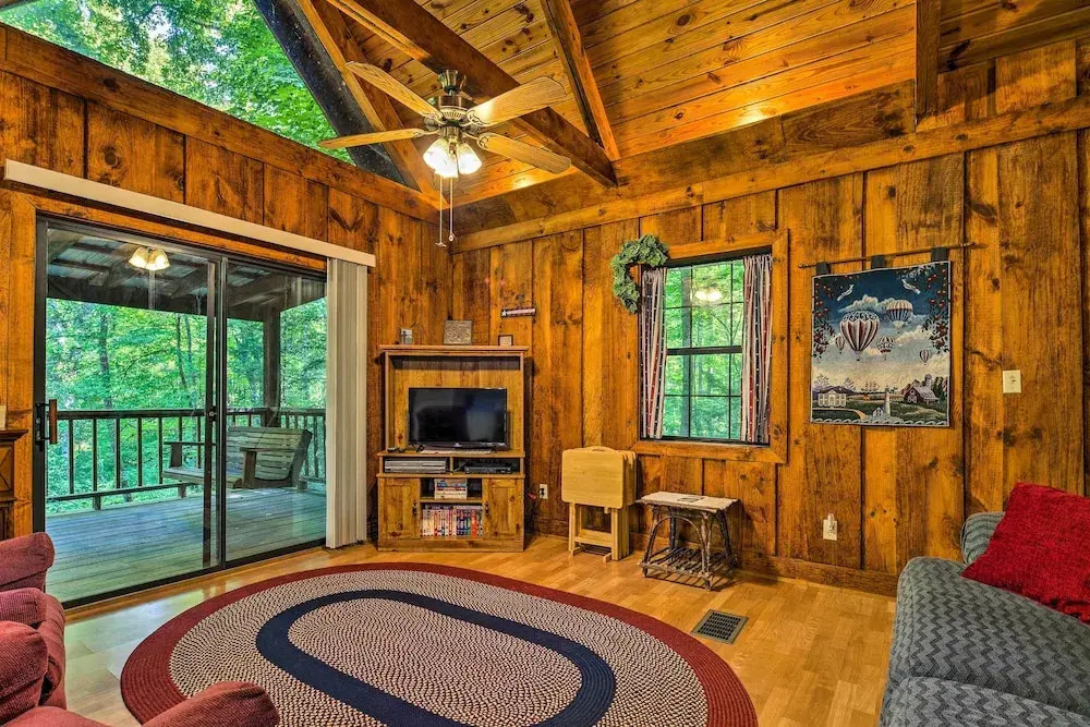 Tellico Plains Cabin - 5 Acres, Backyard Creek!