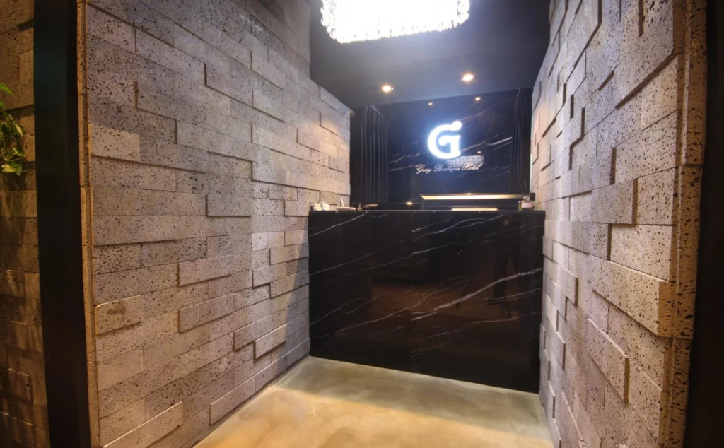 Gray Hotel