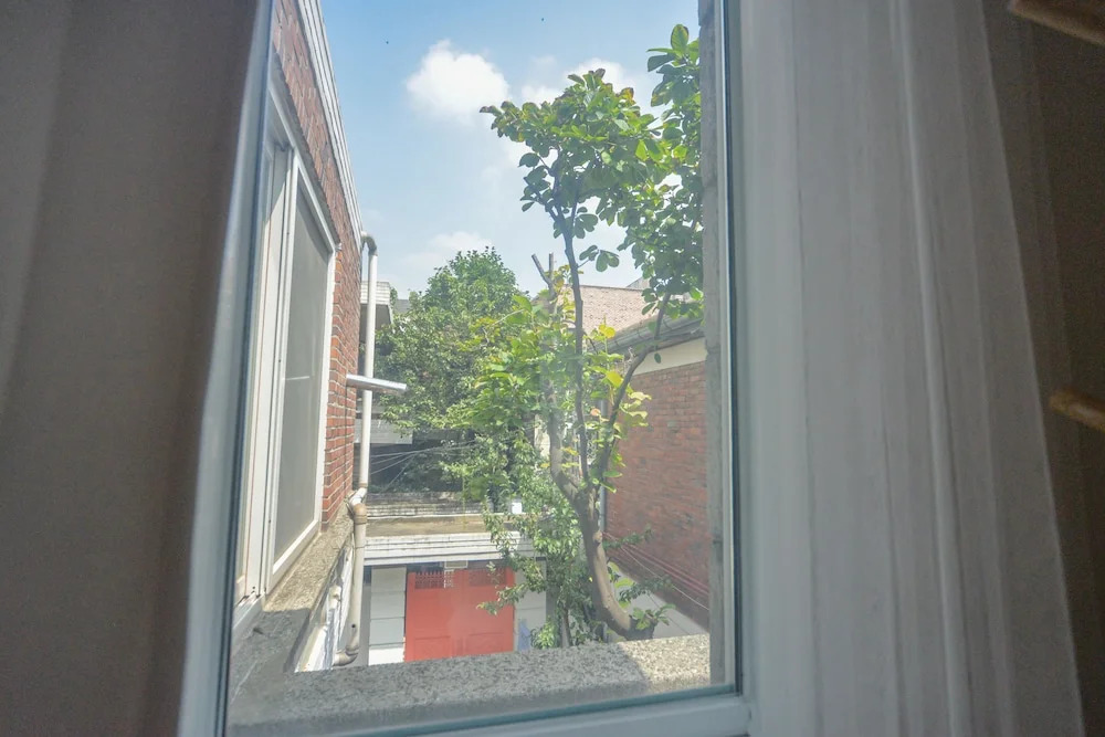 Season Helloworld House - Hostel