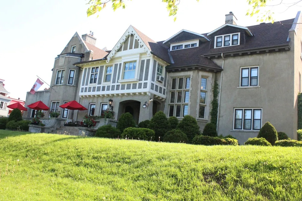 Grey Gables Inn