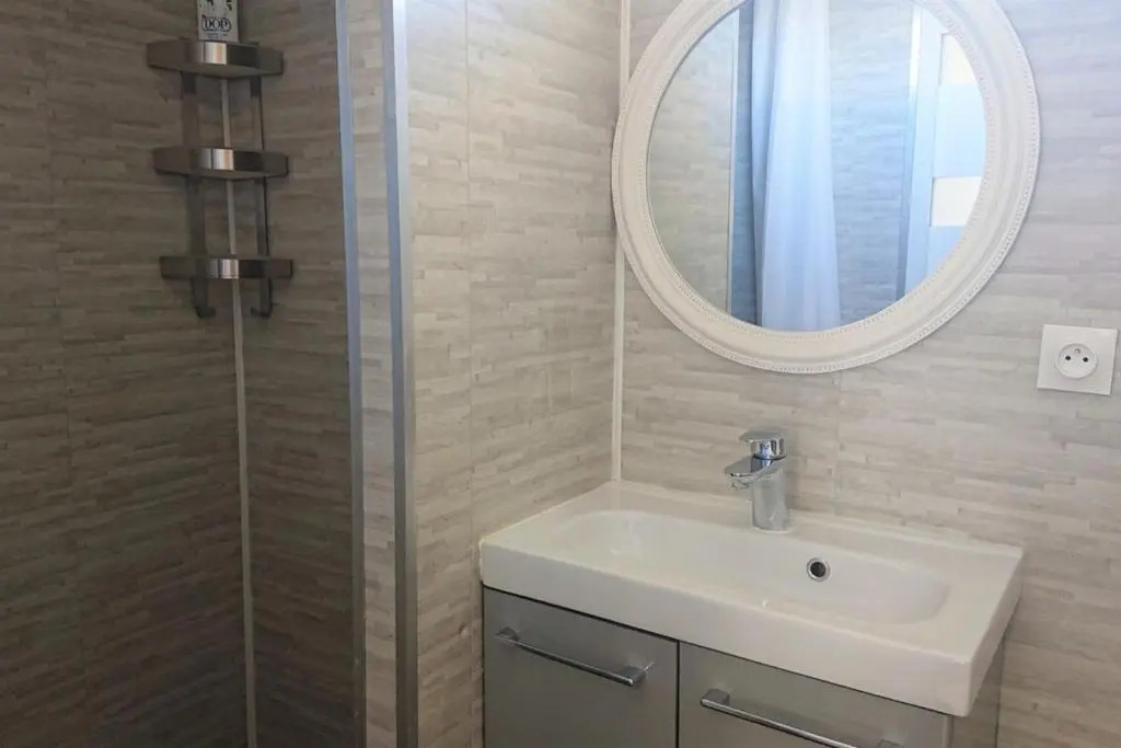 MajorBnB Joli studio aux portes de Geneve D3
