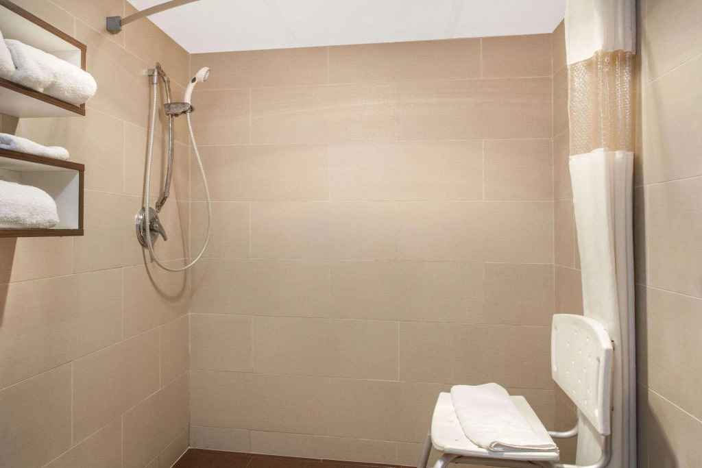 Howard Johnson Inn Suffern