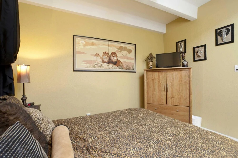 Aquarius Condominium 303