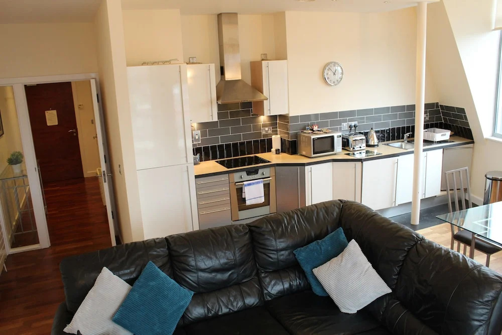 Spacious 2 Bed Newcastle City Centre Apartment