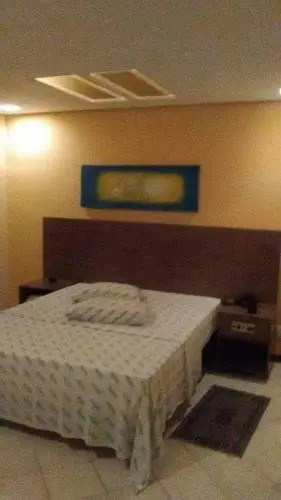 Golfinho Hotel