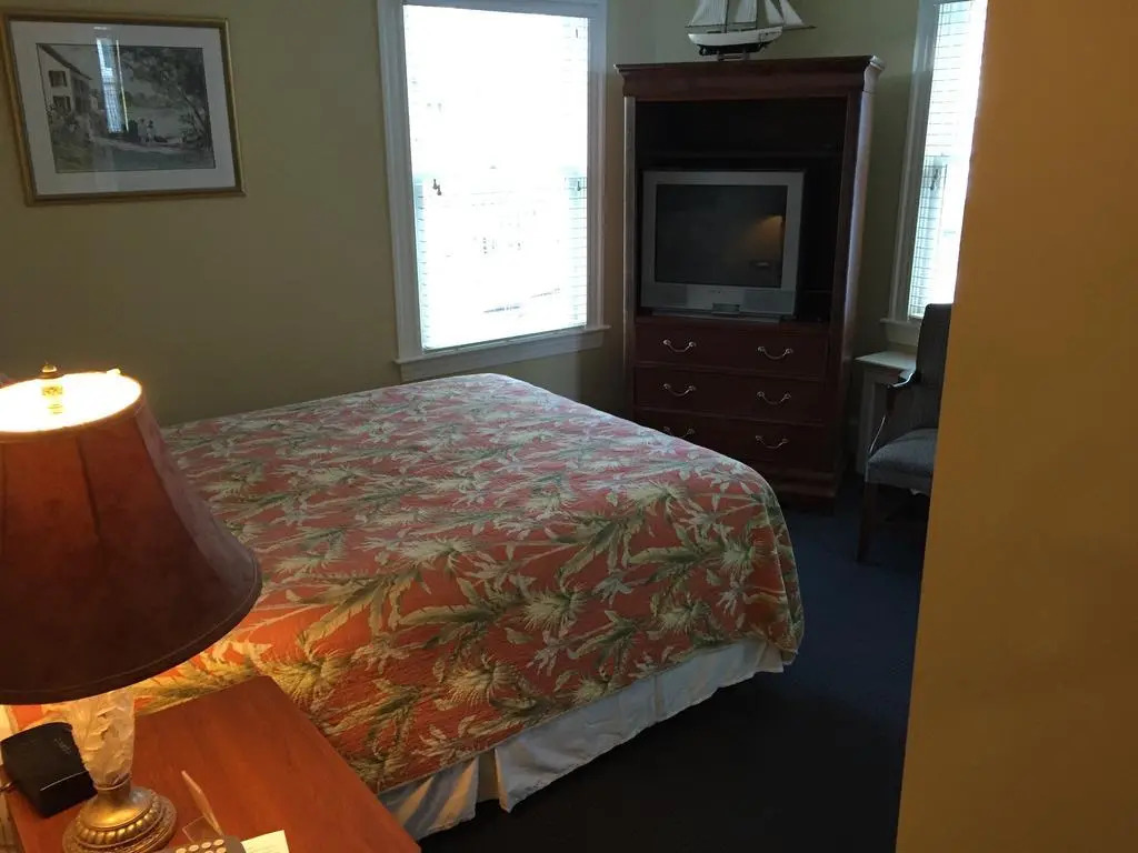 The Winthrop Arms Hotel And Restaurant