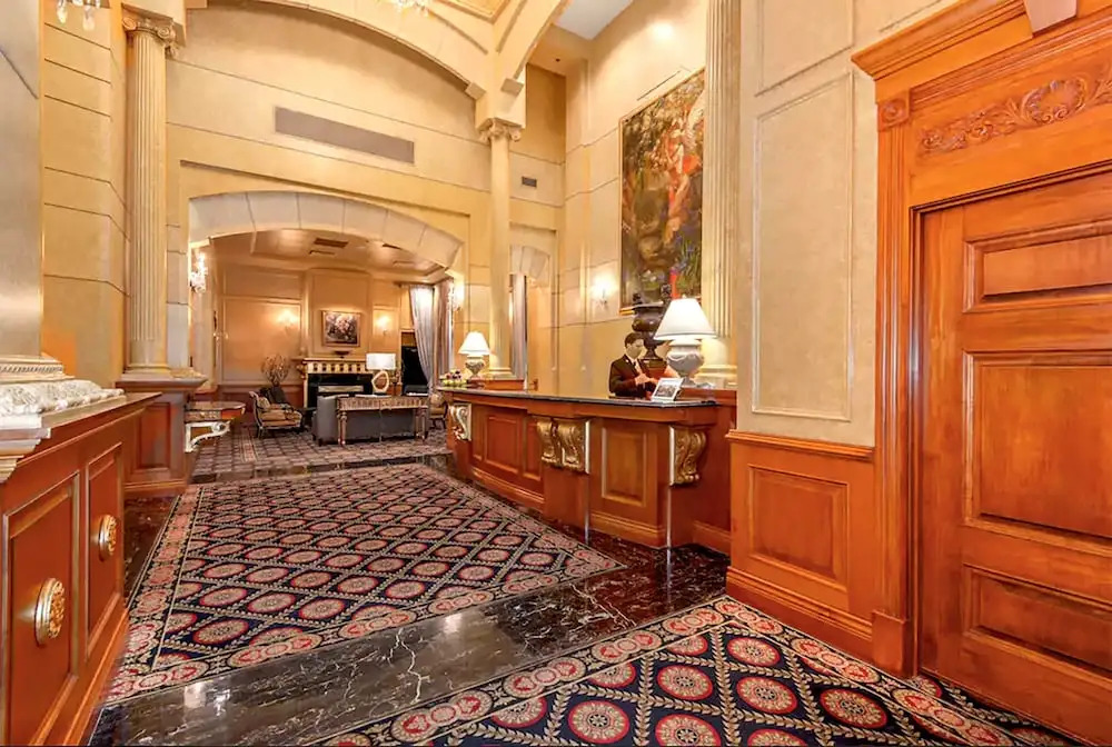 Boutique Suites Vancouver