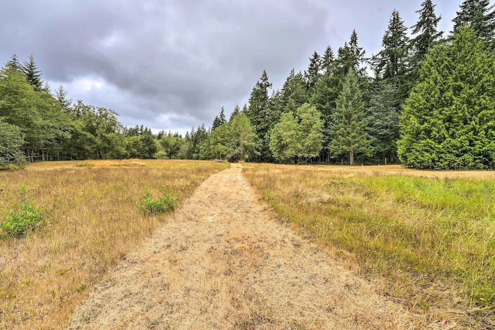 Peaceful Ranch-style Camano Home on 5 Acres!