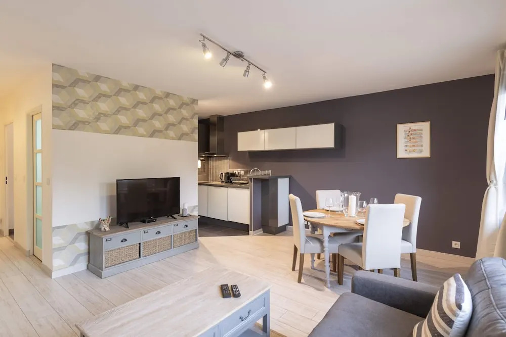 Les Deux Rives - Appartement Confortable Avec Place de Parking