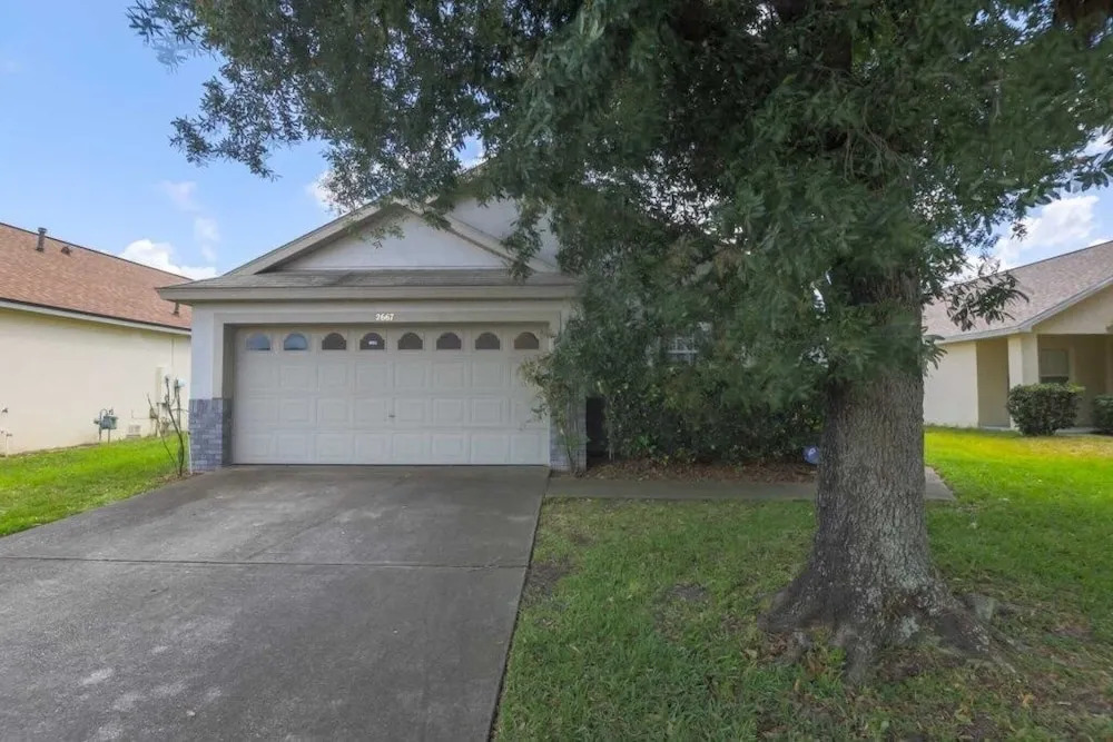 Marlin's Manor With South Facing Pool! All Day Sun 4 Bedroom Home by Redawning