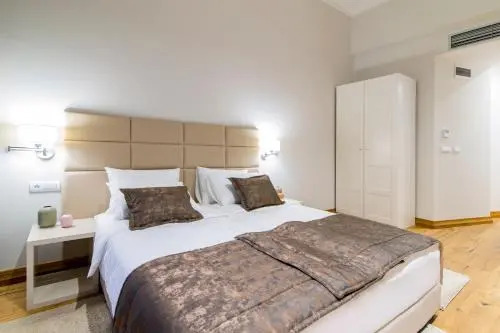 Lanterna Rooms City Center