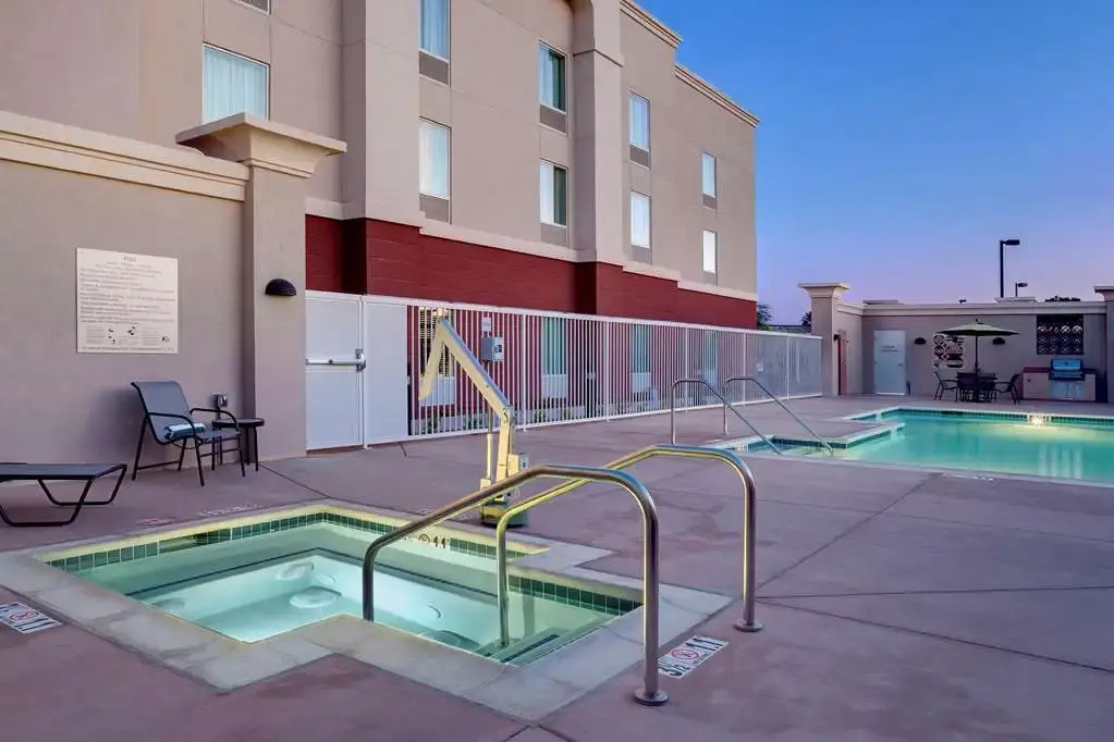 Hampton Inn & Suites Blythe, CA