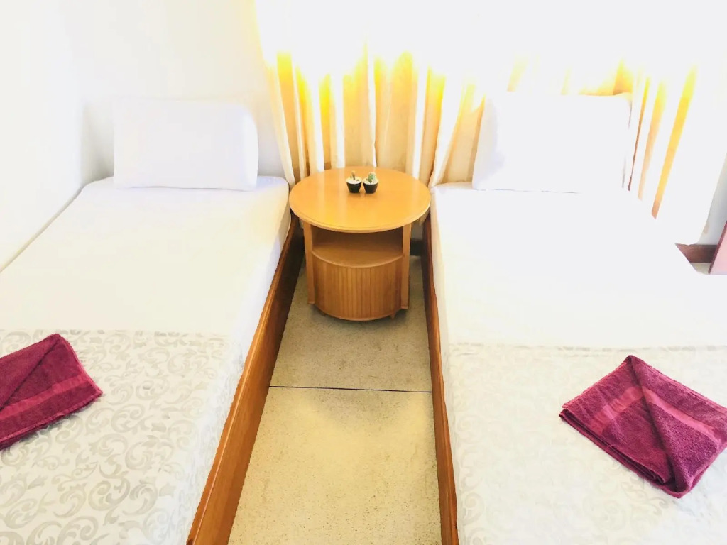 Trip 'N' Chill Hostels Colombo Airport