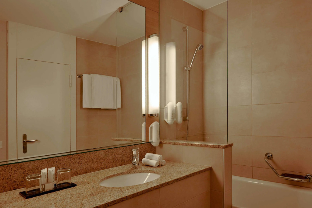 Отель Regina Titlis, a Trademark Collection by Wyndham