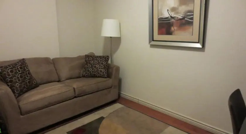 Toronto Luxury Accommodations - 263 Wellington Street West