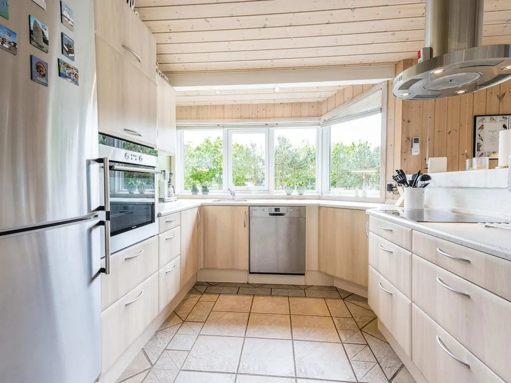 7 Person Holiday Home in Henne