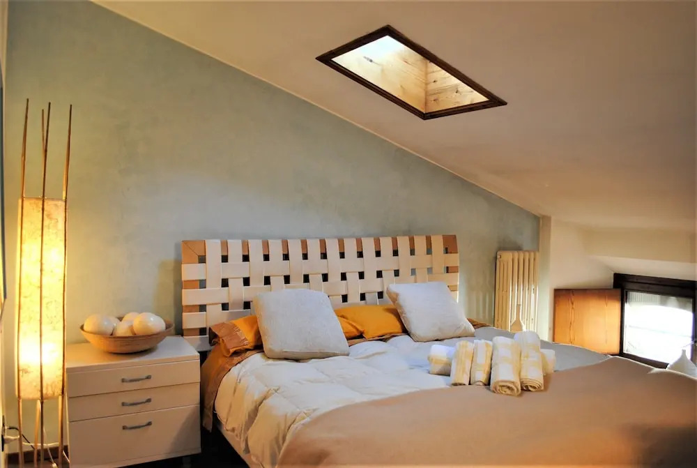 Dreaming Arena Rooms