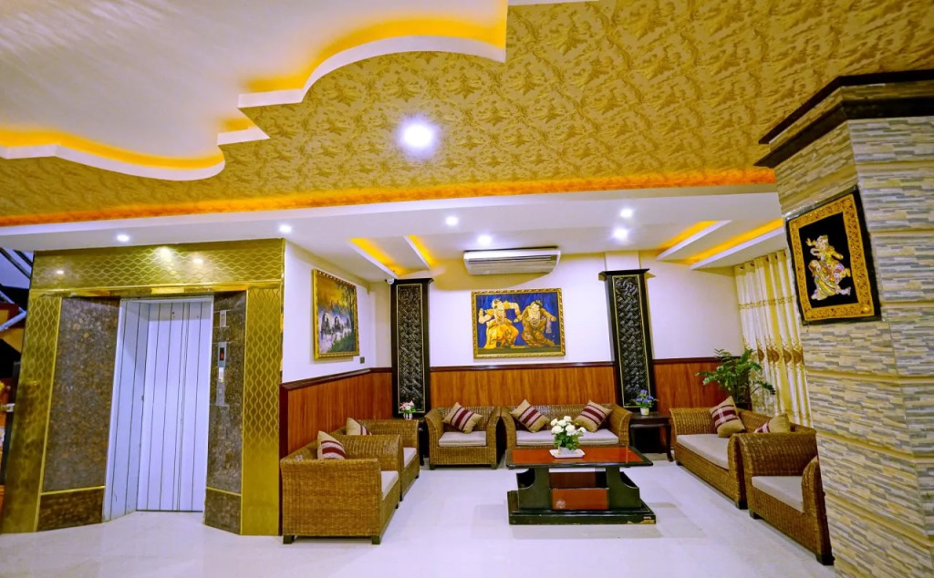 Hotel Boss