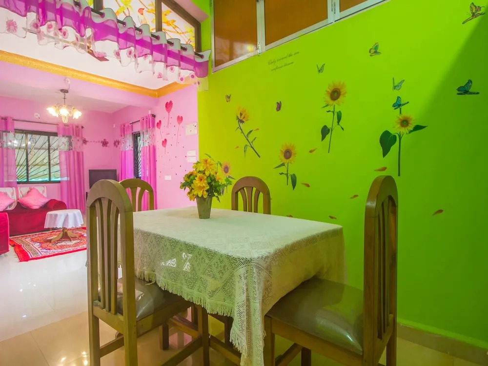 OYO 18261 Home Beachside 2BHK Utorda Beach