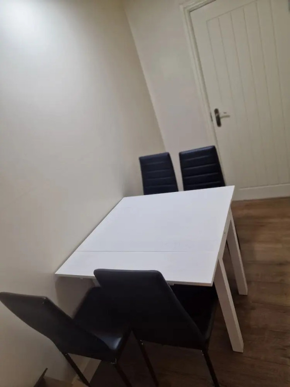 Beautiful 1 Room House in London