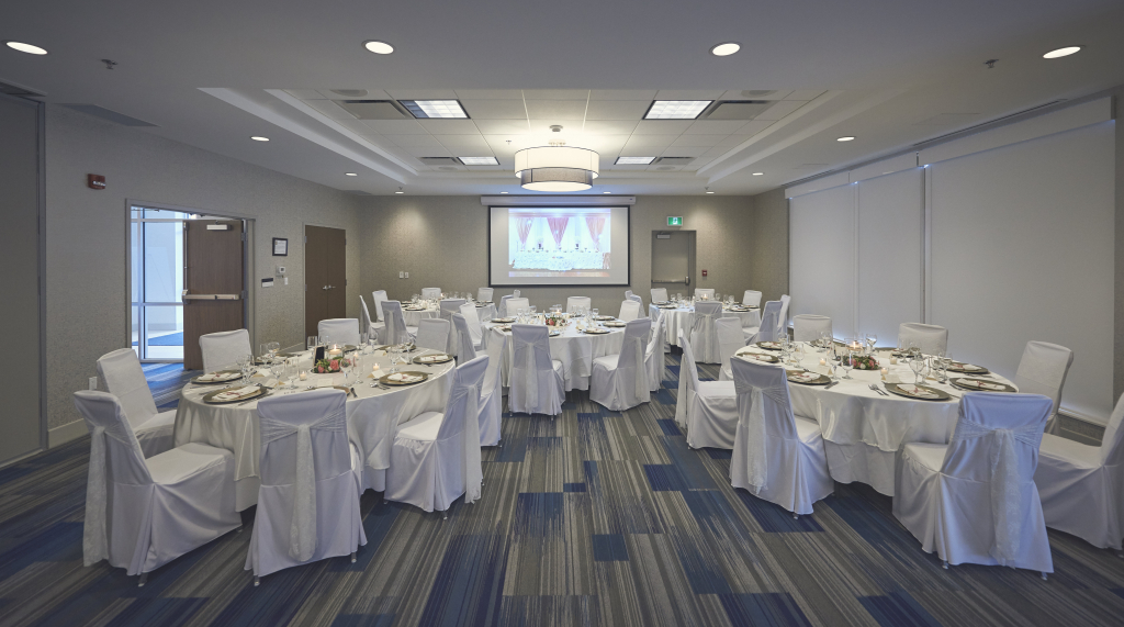 Holiday Inn Express & Suites St. Johns Airport by IHG