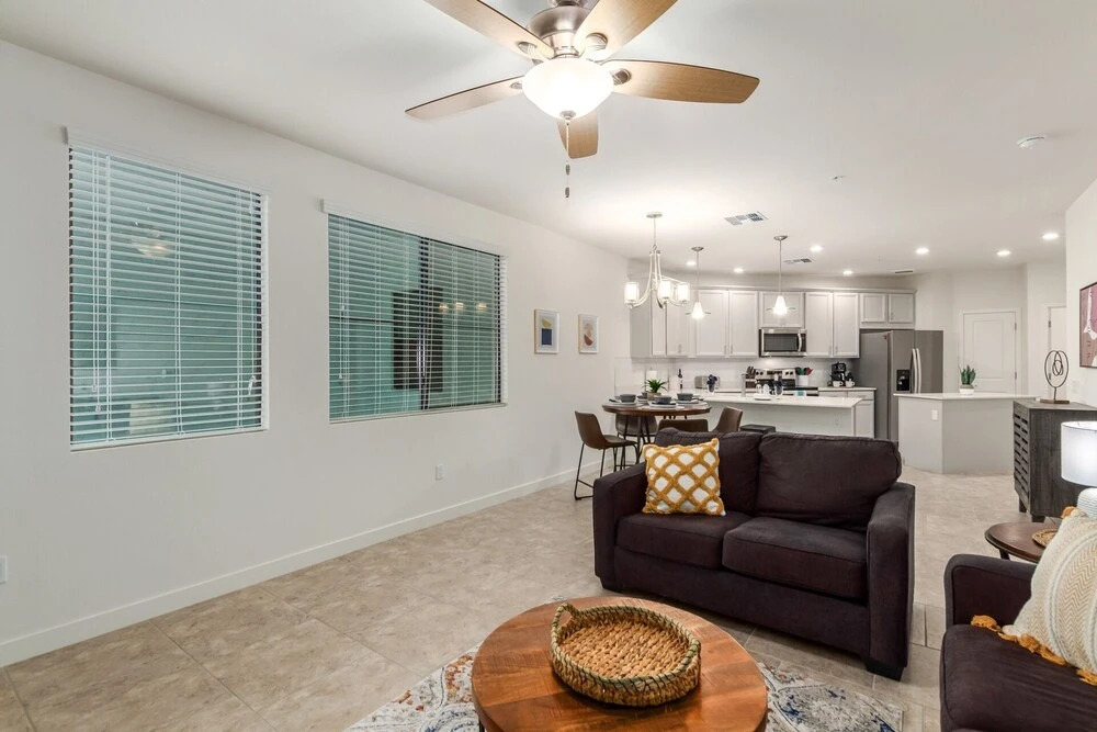 Queen Creek #305 1 Bedroom Condo by Redawning