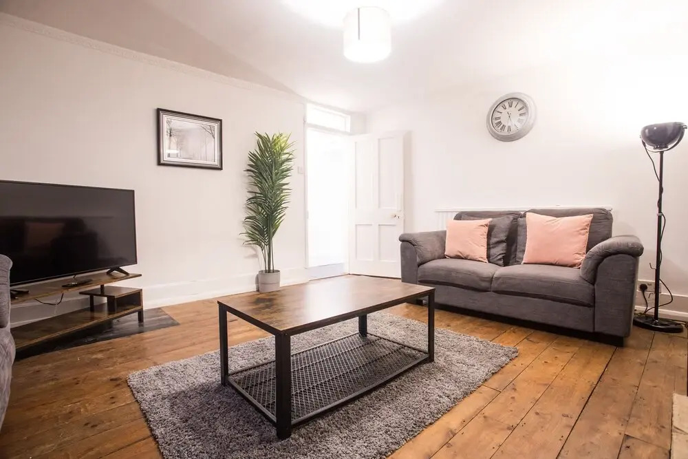 Short Stay Bristol - Pembroke Apartment