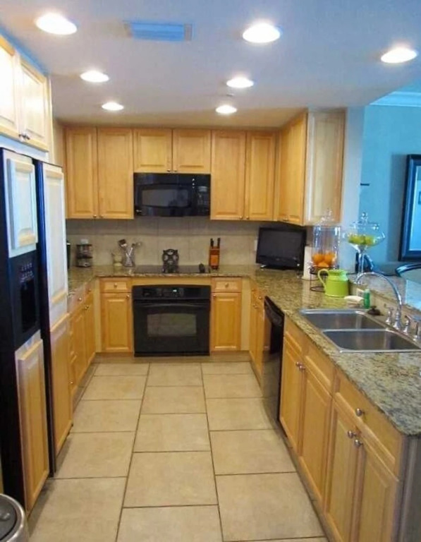 Portofino, Tower 5 - 2 Bedroom Unit - Sleeps 6 condo