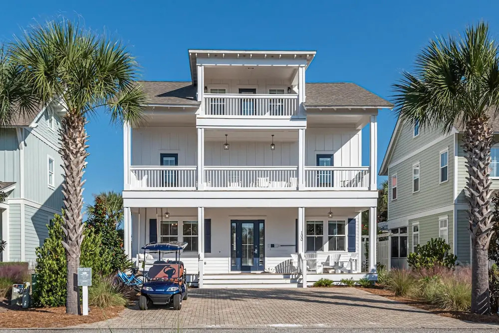 Blue Dream - 100 Sandalwood Drive