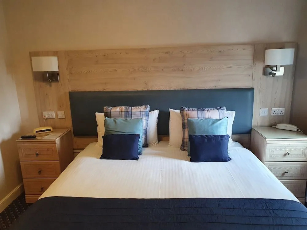 Sunninghill Hotel