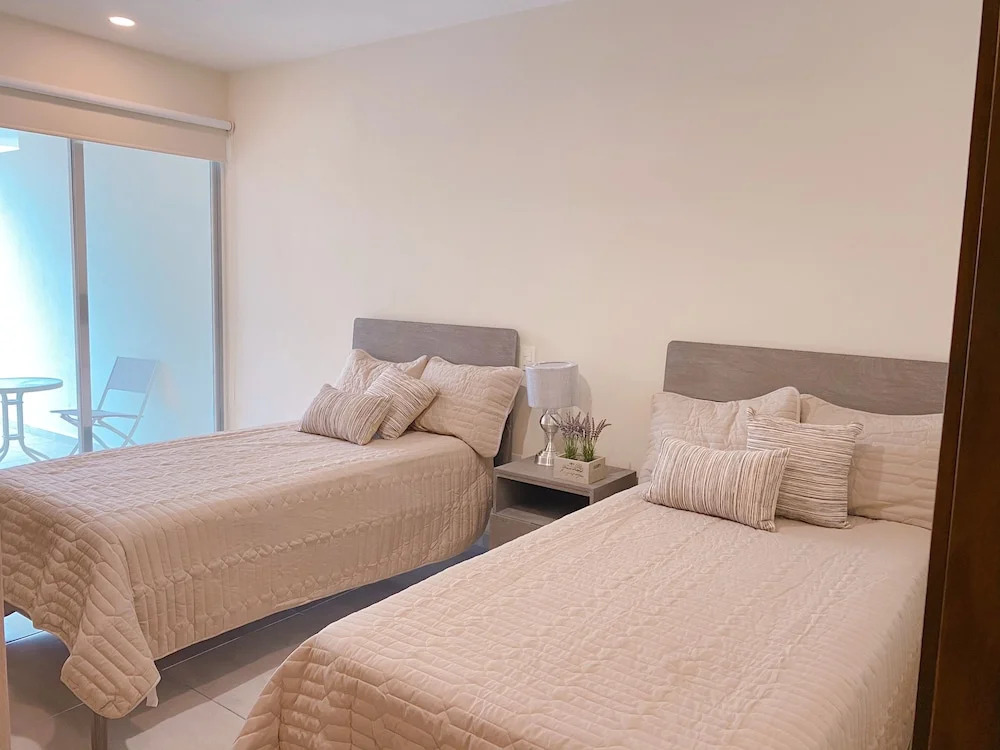 Luxury 2 & 3 Bedroom Apartments