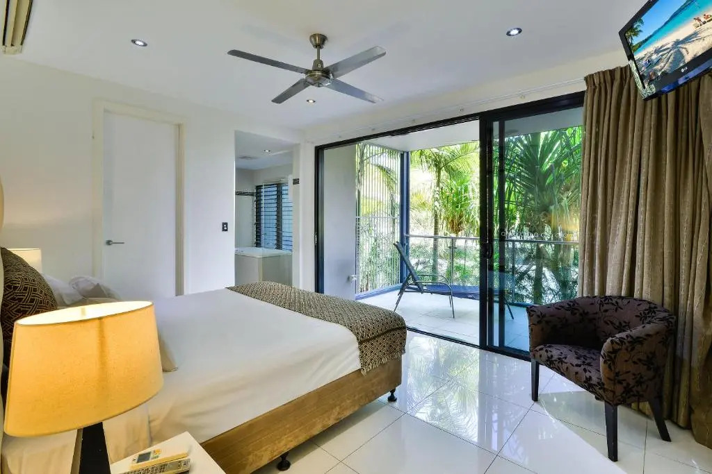 Pinnacle Apartments on Hamilton Island by HIHA