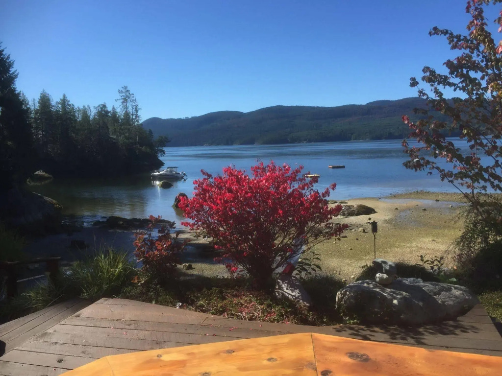 The Tuwanek Bed and Breakfast