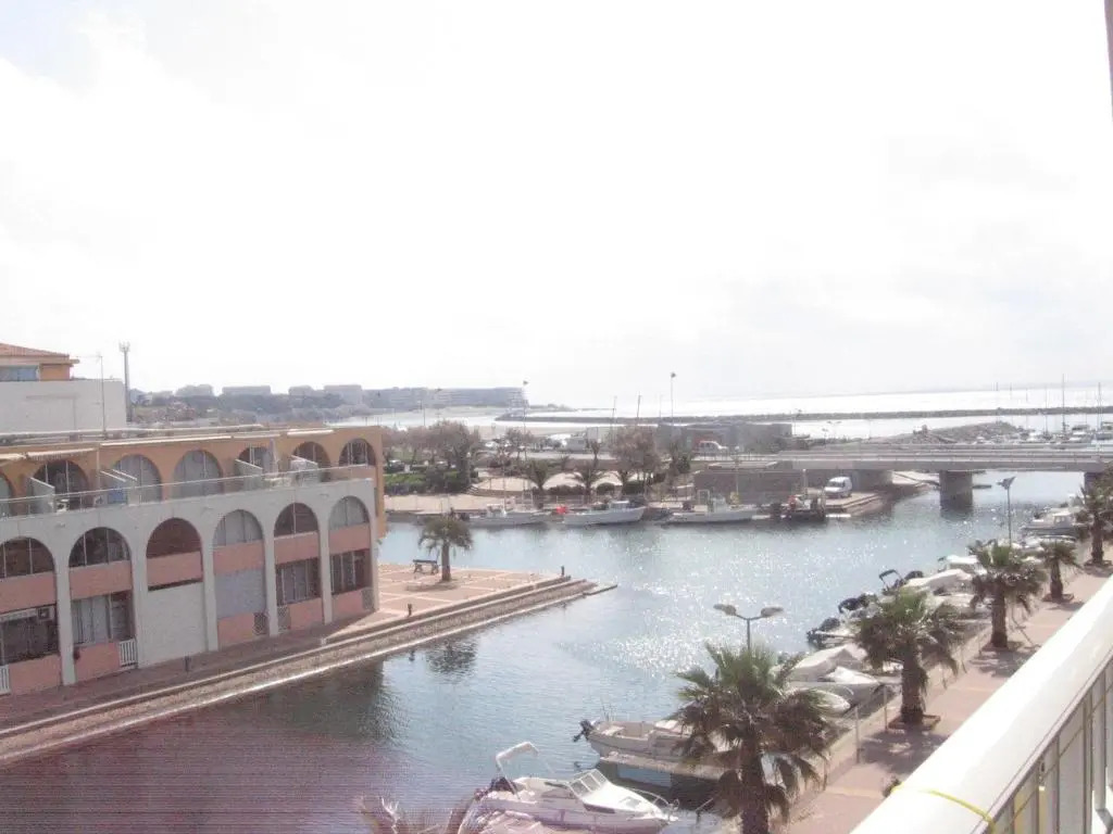 Appartement Sète, 2 pièces, 4 personnes - FR-1-472-133