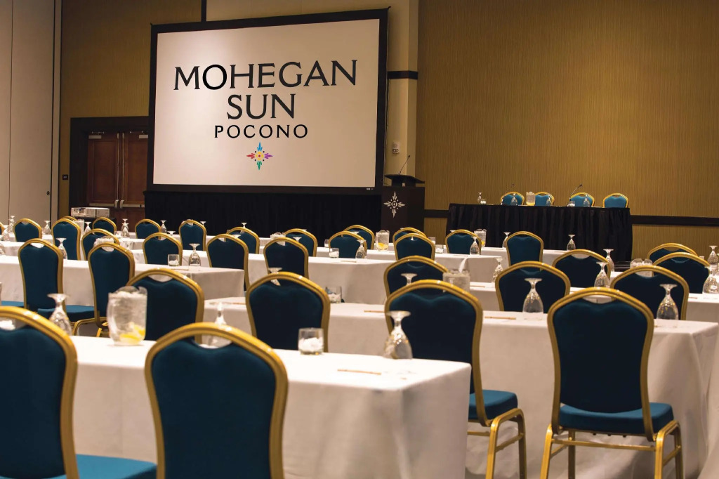 Mohegan Pennsylvania Casino Resort - Adults Only 21+