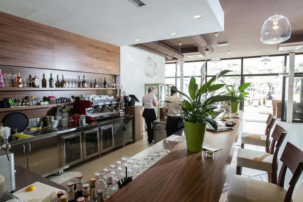 Hotel International