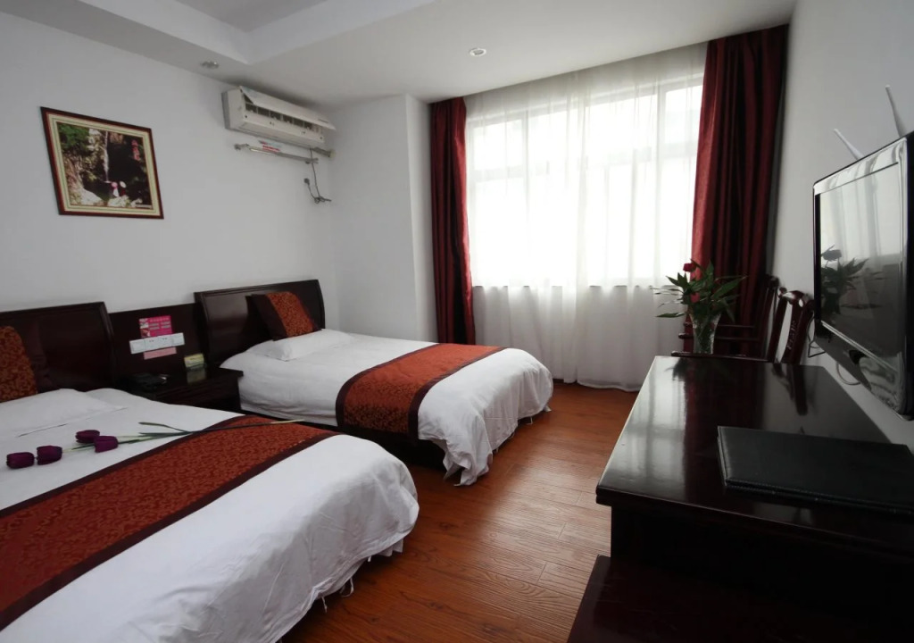 Baichuan Hotel