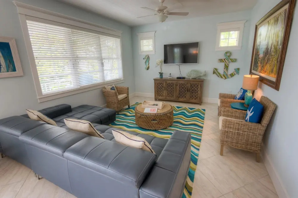 Antigua Bay Apartment 5