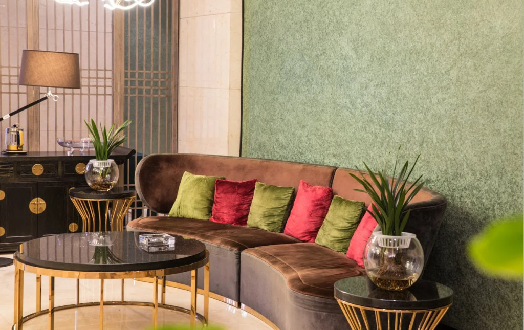 Jiyuan Garden Holiday Inn Hotel
