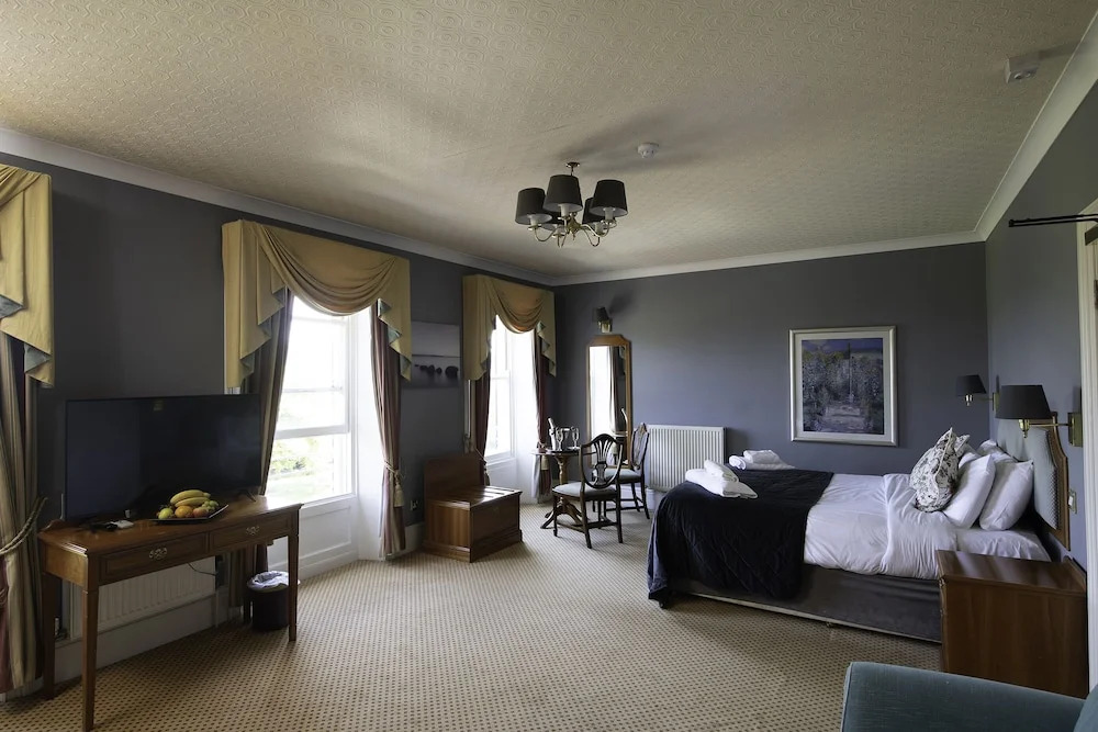 The Central Hotel