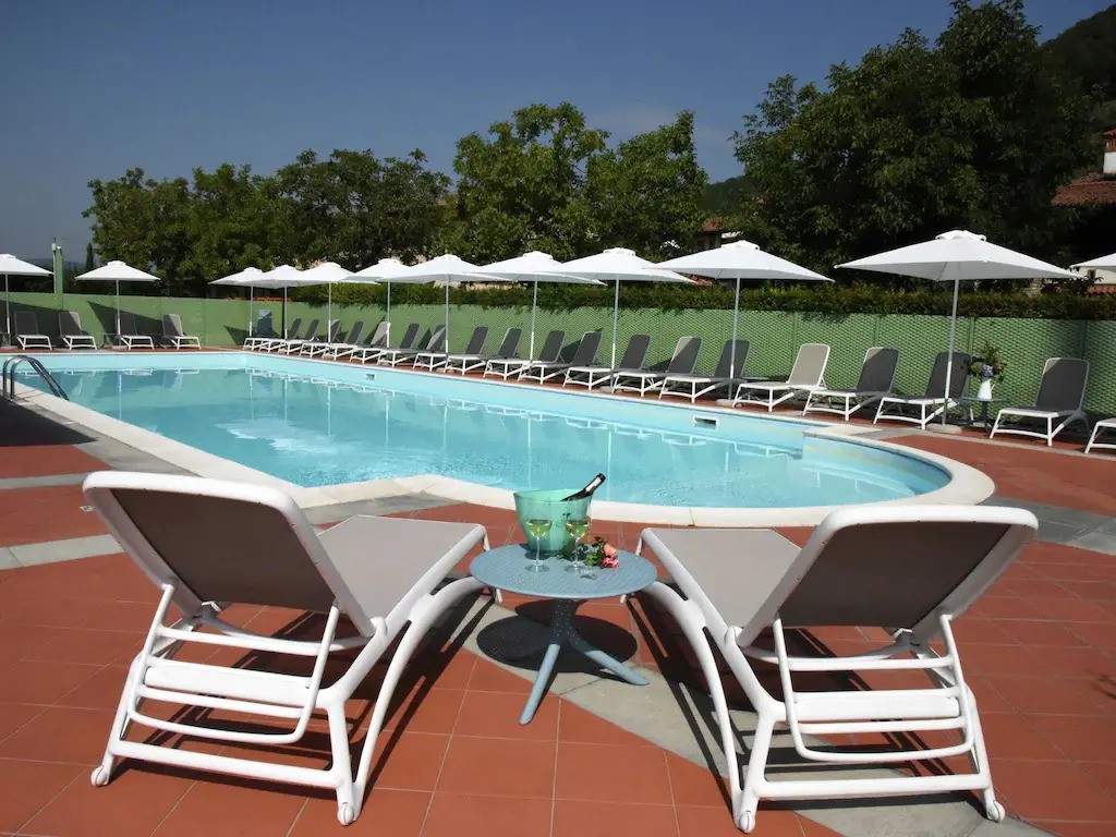 Snug Apartment in Monticelli Brusati near lake Iseo