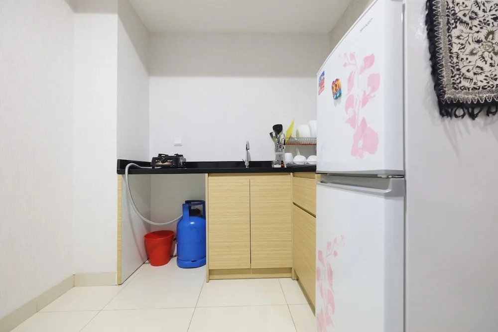 Elegant The Mansion Apartment near Kemayoran