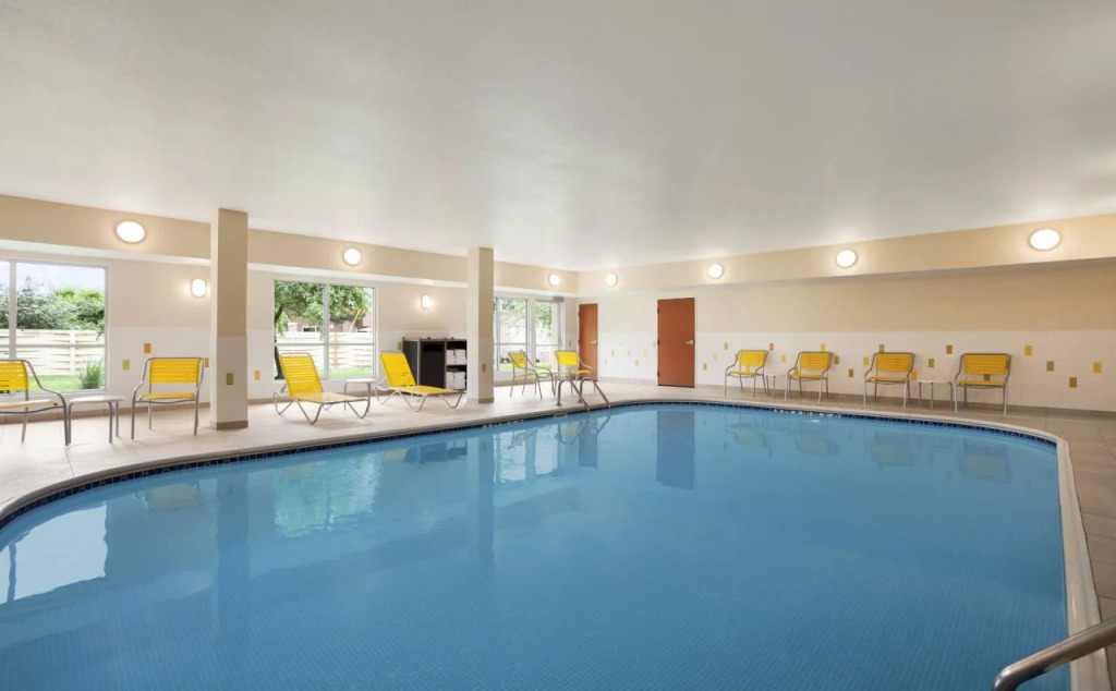 Fairfield Inn & Suites Lansing West