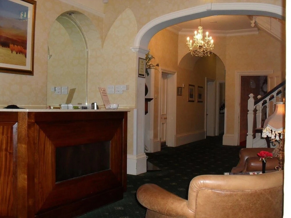 Woodlands Hotel