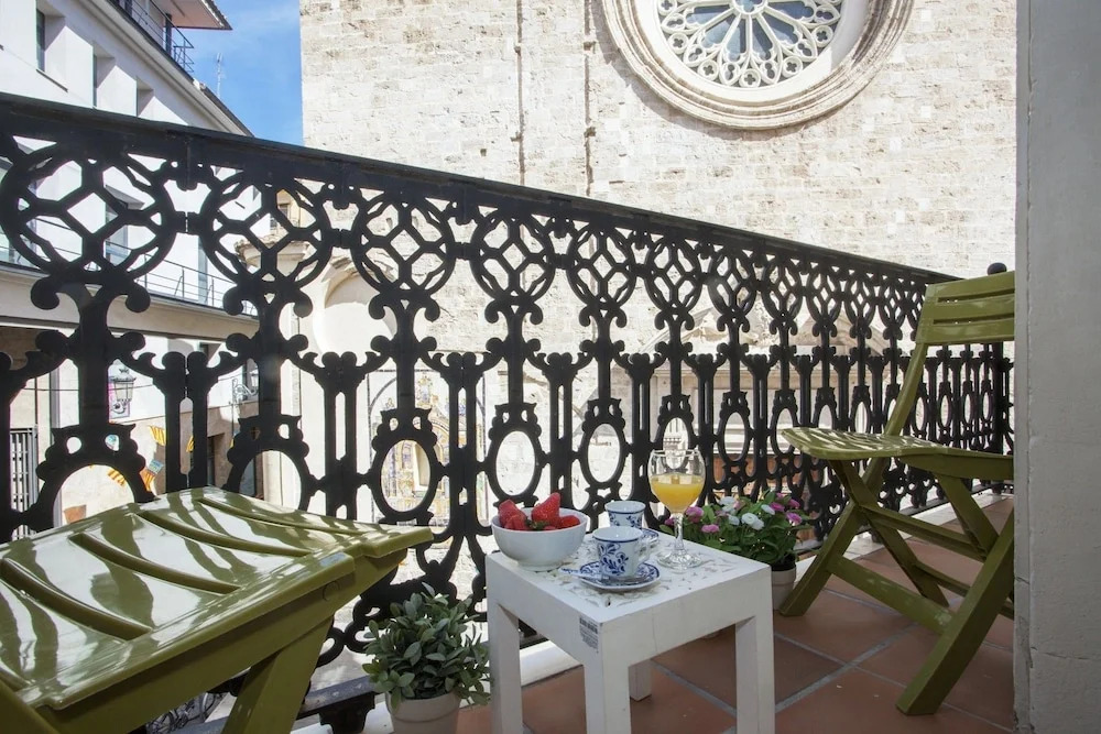 SingularStays Catalina