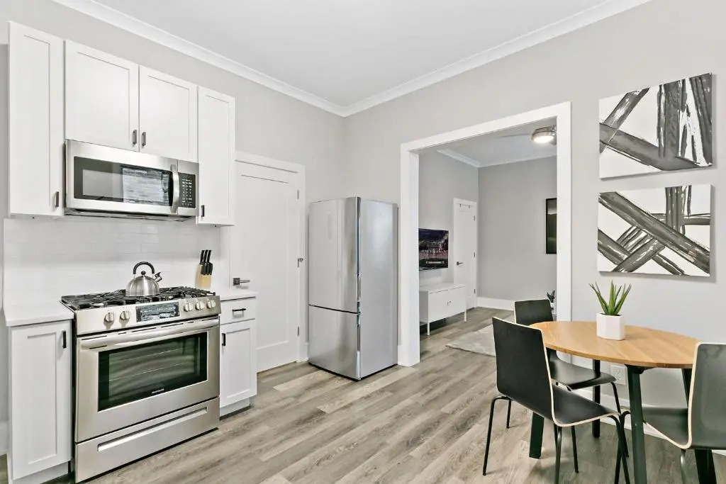 Stylish Comfortable 2-Bedroom 1 Bath West Town