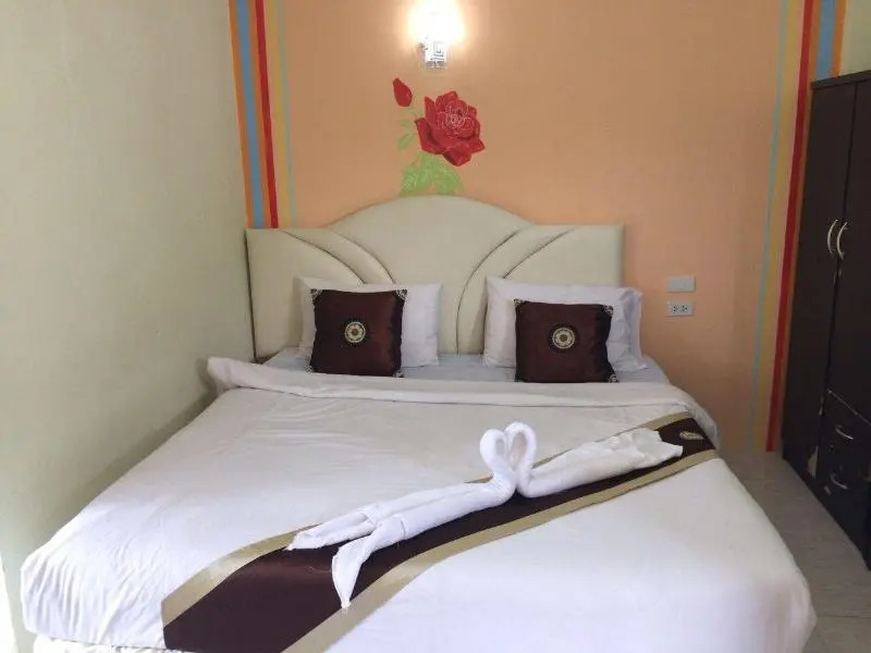 Castaways hua hin