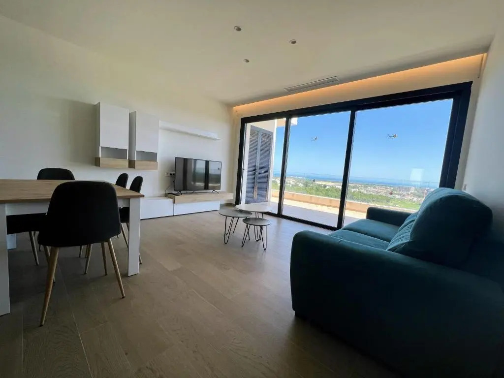 New Luxury Apartment in Las Colinas with communal pool LC2